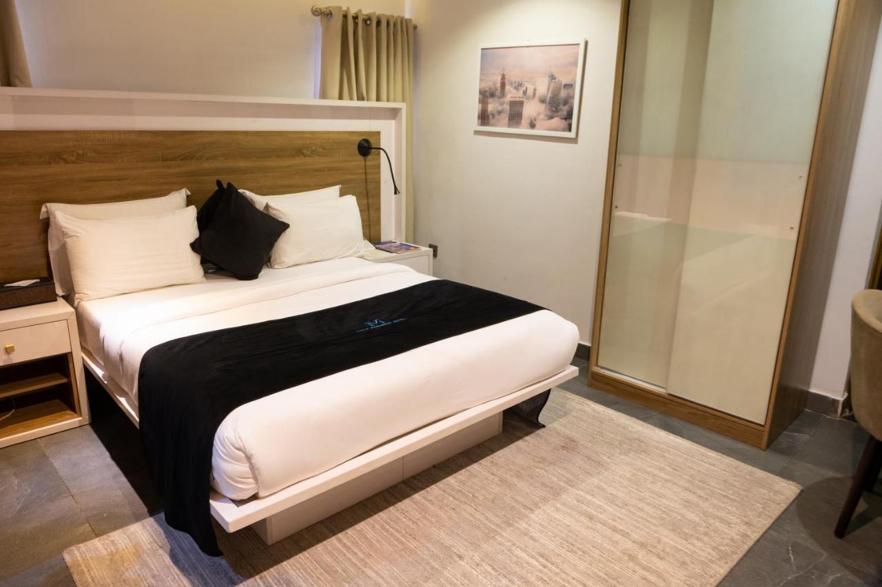 Villa Monument Hotel Aliayabiagba Dış mekan fotoğraf